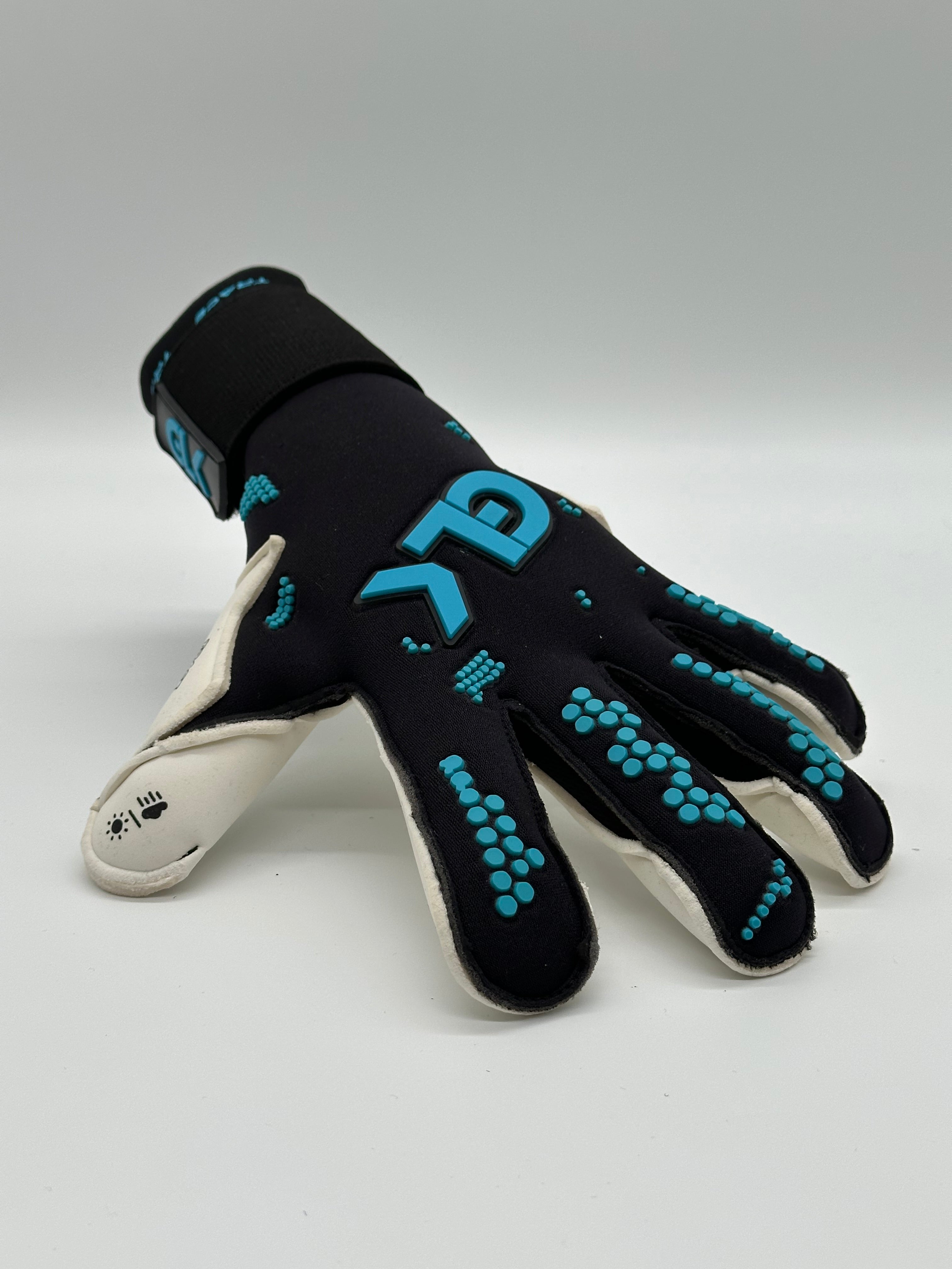 E-Trace Cyan